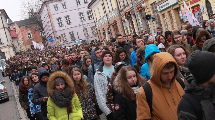 Synaj w Tarnowie. Droga Krzyżowa