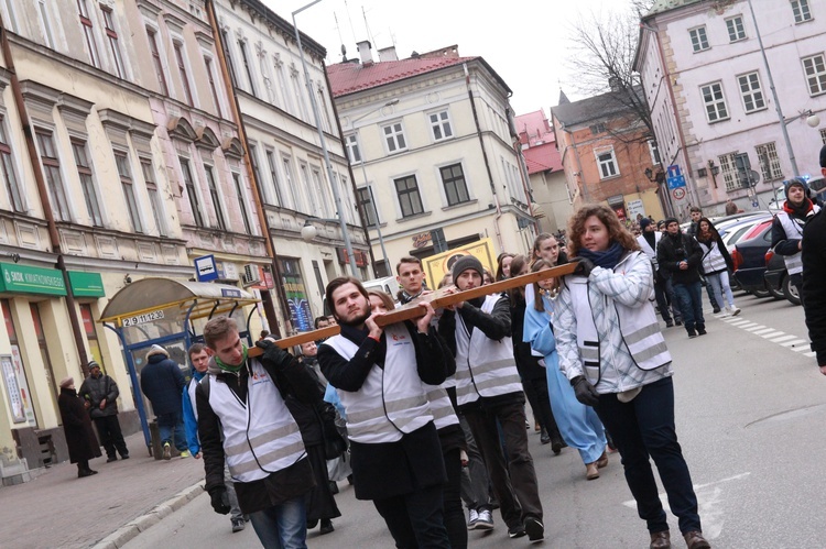 Synaj w Tarnowie. Droga Krzyżowa