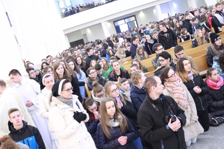 Synaj w Tarnowie. Eucharystia w kościele pw. bł. Karoliny