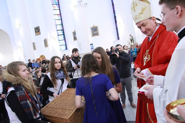 Synaj w Tarnowie. Eucharystia w kościele pw. bł. Karoliny