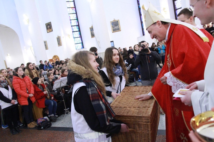 Synaj w Tarnowie. Eucharystia w kościele pw. bł. Karoliny