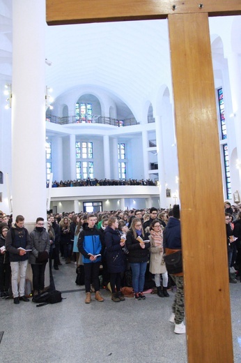 Synaj w Tarnowie. Eucharystia w kościele pw. bł. Karoliny