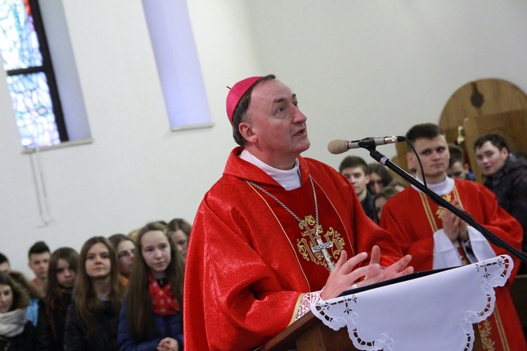 Synaj w Tarnowie. Eucharystia w kościele pw. bł. Karoliny