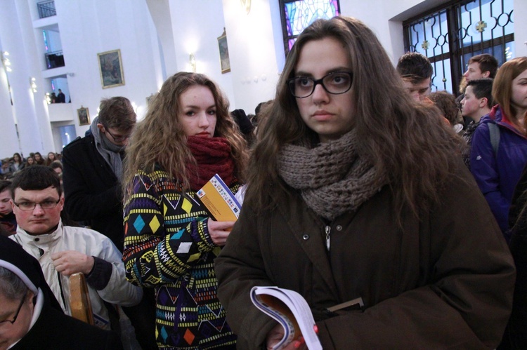 Synaj w Tarnowie. Eucharystia w kościele pw. bł. Karoliny