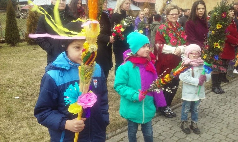 ​Niedziela Palmowa w Podczerwonem