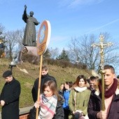 Droga Krzyżowa maturzystów na wałach jasnogórskich