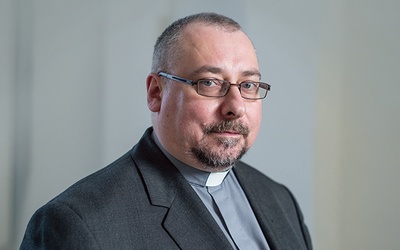 o. Marek Blaza SJ  – jezuita, wykładowca teologii ekumenicznej i dogmatycznej na Papieskim Wydziale Teologicznym Collegium Bobolanum w Warszawie i Ukraińskim Uniwersytecie Katolickim we Lwowie, birytualista (sprawuje liturgię łacińską oraz wschodnią  dla grekokatolików).