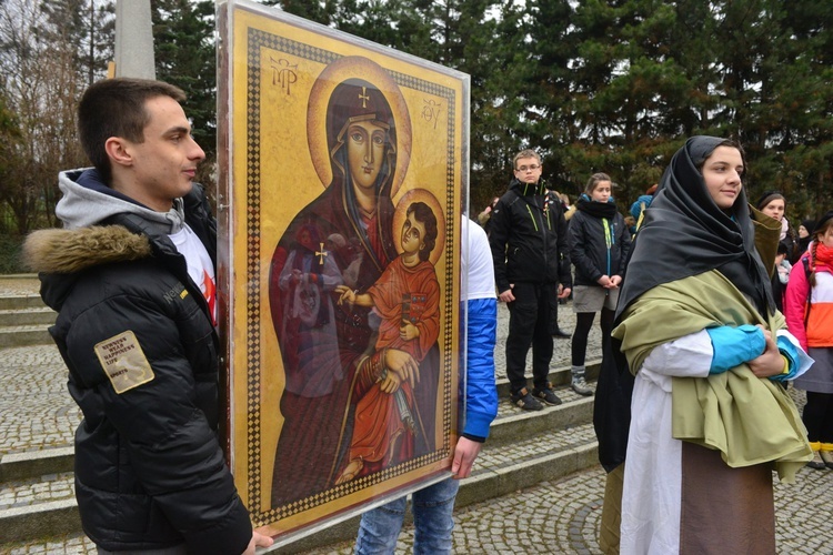 Krzyż i ikona w Świebodzicach