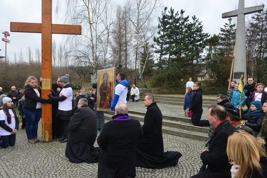 Krzyż i ikona w Świebodzicach