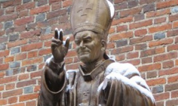 Kto zniszczył papieski pomnik w Drohobyczu?