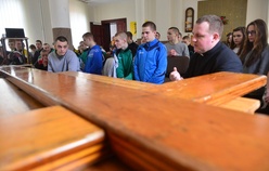 Poobijani jak ten krzyż