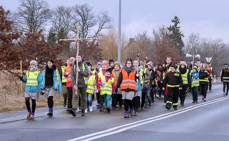 Droga Krzyżowa z Karlina do Domacyna