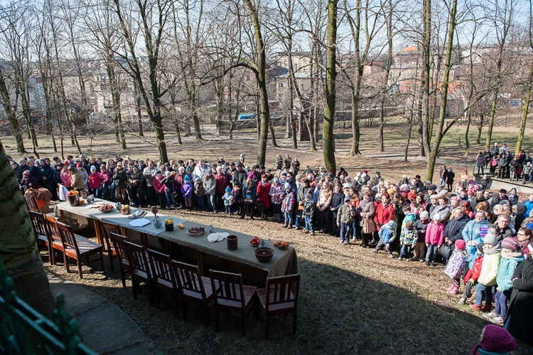 Wielki Czwartek w Piekarach - misterium