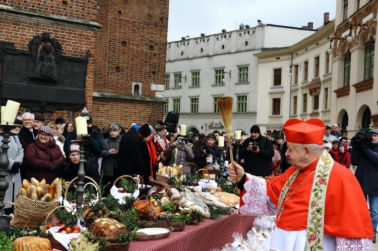 Święcenie pokarmów w Krakowie 2016