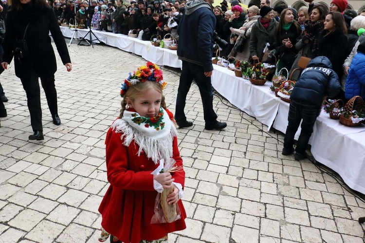 Święcenie pokarmów w Krakowie 2016