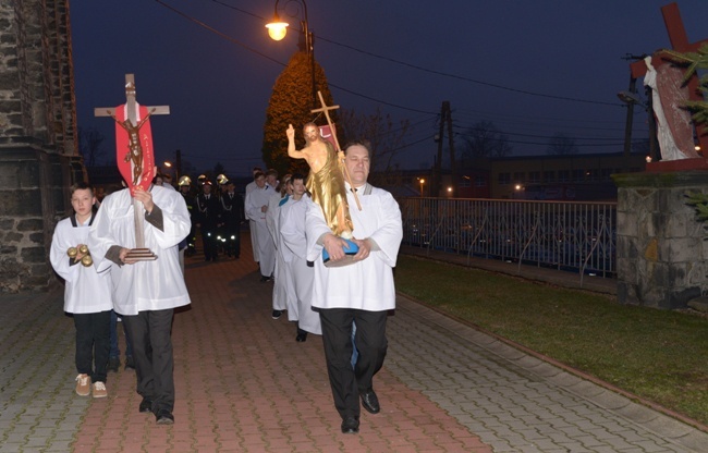 Procesja rezurekcyjna w Opocznie