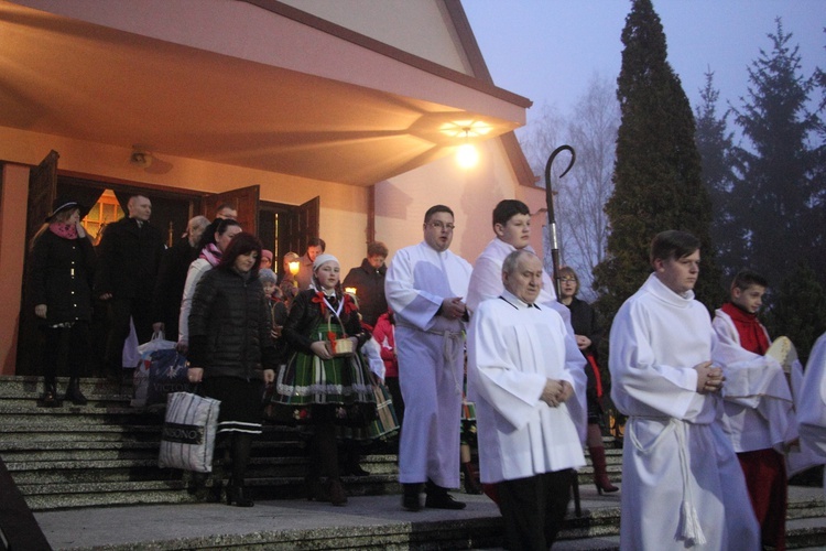 Procesja i Msza św. rezurekcyjna w Bobrownikach