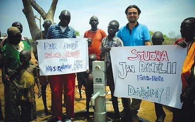  Mieszkańcy misyjnej wioski Ayem w Sudanie Południowym mają swoją studnię dzięki pomocy diecezjan bielsko-żywieckich! 