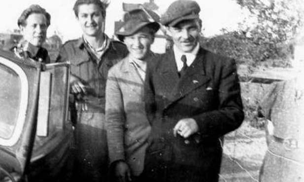 "Bartek" i jego partyzanci po ujawnieniu w 1947 r.