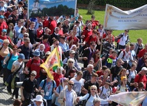 Pielgrzymi wkroczą do sanktuarium Bożego Miłosierdzia w Łagiewnikach 3 maja