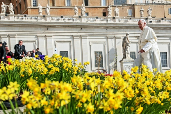 Papież surowy dla burmistrza Rzymu za homozwiązki