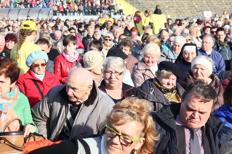 Msza papieska na stadionie