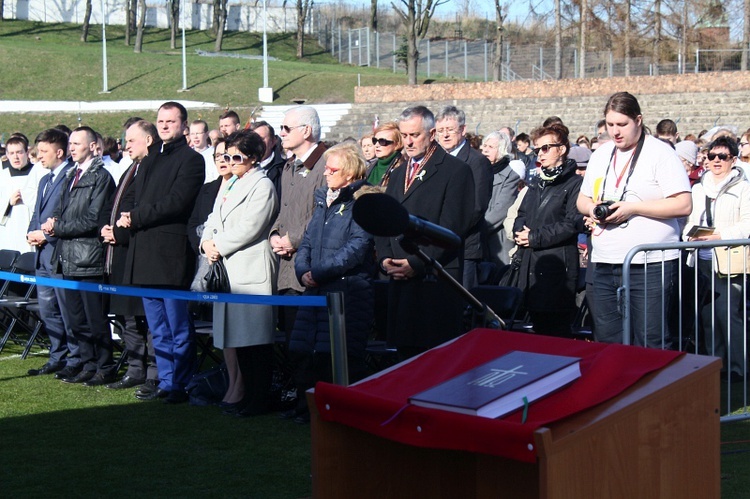 Msza papieska na stadionie