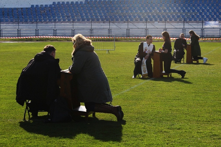 Msza papieska na stadionie