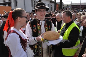 Pielgrzymów powitano chlebem i solą