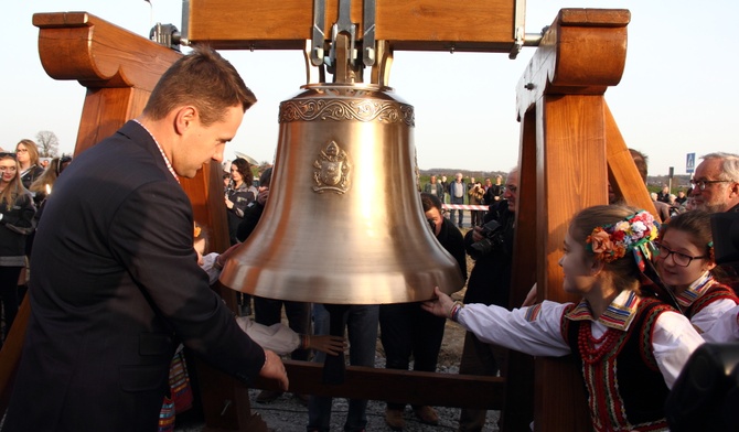 Na Campus Misericordiae zabrzmiał Dzwon Miłosierdzia