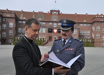 Biskup polowy u przyszłych policjantów