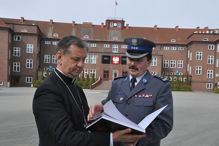 Biskup polowy u przyszłych policjantów