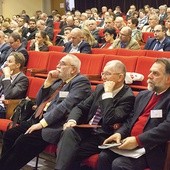  Sympozjum „Wychowanie – wehikuł cywilizacji życia” zgromadził w Dobrym Miejscu na Bielanach kilkuset samorządowców, pedagogów i doradców małżeńskich