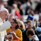 Papież: Nauczmy się przebaczać i patrzeć na świat z większą dobrocią