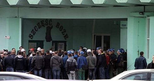 Alarm bombowy w kopalni