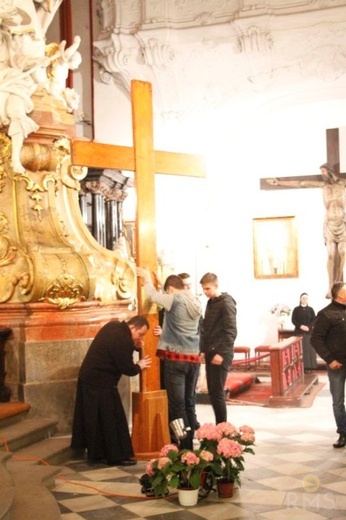 Symbole ŚDM w Trzebnicy