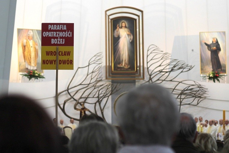 Zawierzenie archidiecezji wrocławskiej Bożemu Miłosierdziu