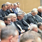 II Synod - sesja plenarna 9 kwietnia