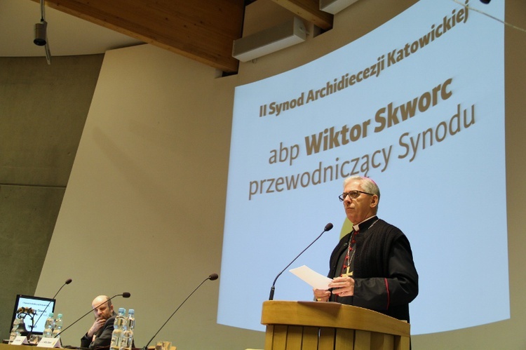 II Synod - sesja plenarna 9 kwietnia