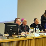 II Synod - sesja plenarna 9 kwietnia