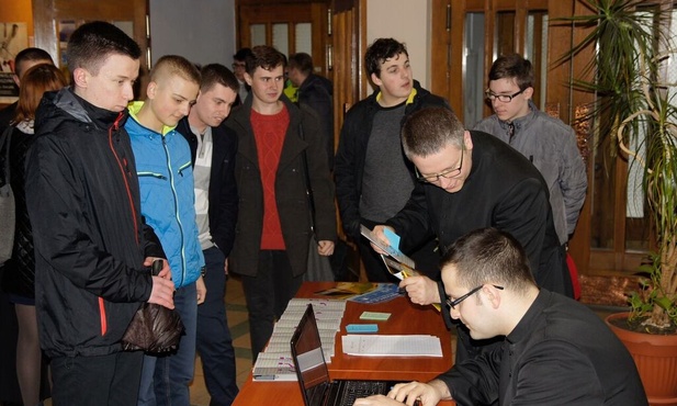 Zobaczyli, jak wygląda życie kleryka 