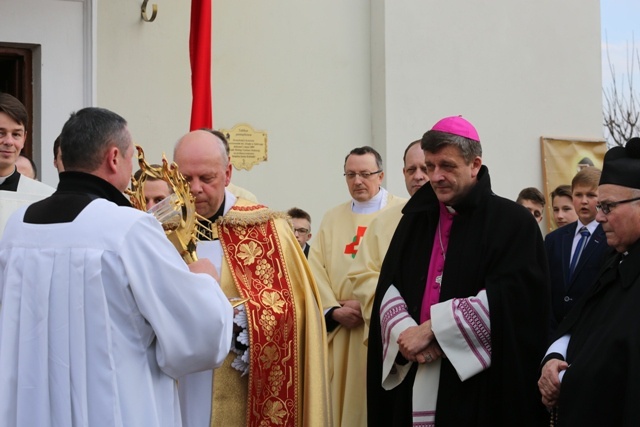 Znaki Bożego Miłosierdzia w Zabrzegu