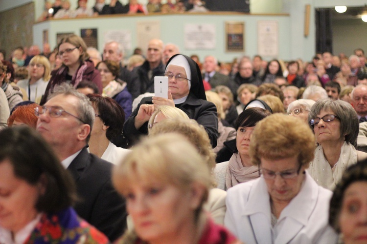 Płock. Nawiedzenie w parafii św. Stanisława Kostki