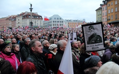 Człowiek chce być jak Bóg...