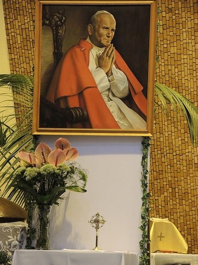 Relikwie św. Jana Pawła II w Aleksandrowicach