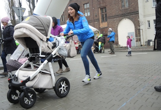 BuggyGym i rodzinne wyścigi wózków