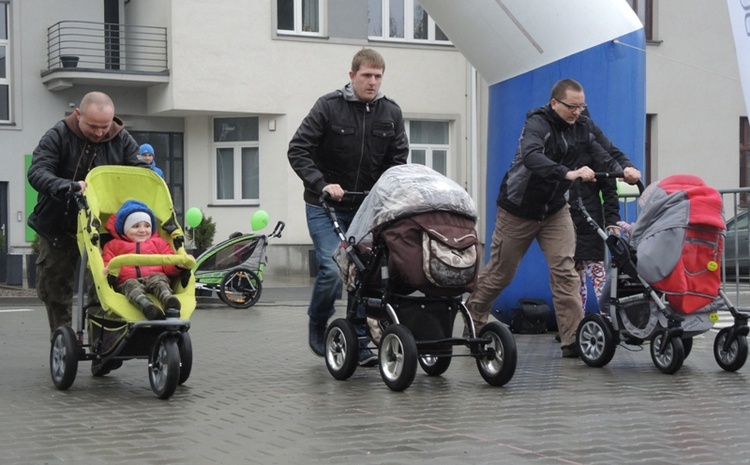 BuggyGym i rodzinne wyścigi wózków