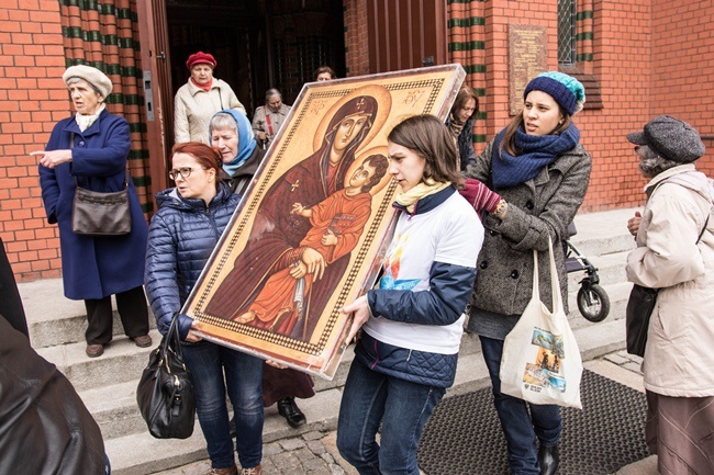 Symbole ŚDM w parafii pw. św. Henryka