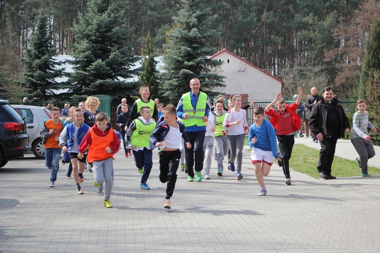 Ogólnoszkolny projekt "Katyń - Pamiętamy"