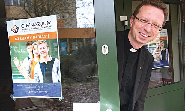 Dyrektor szkoły, ks. Mariusz Susek